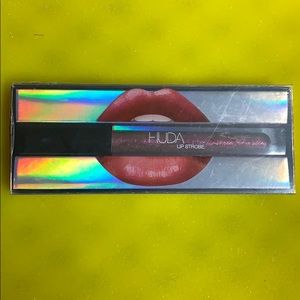 Huda Lip Strobe